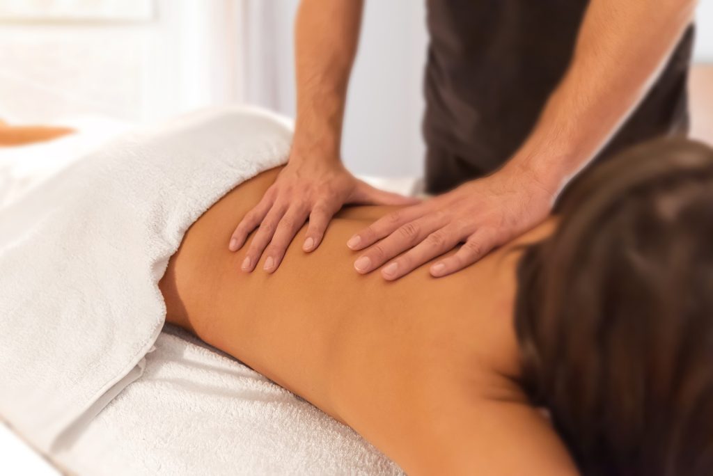 Le massage pour renforcer l'immunité 1 massage 4944146 1920